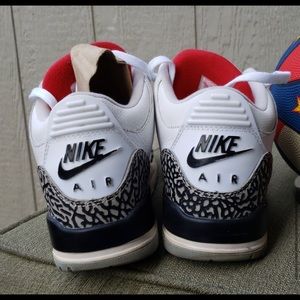 AIR JORDAN 3 WHITE CEMENT